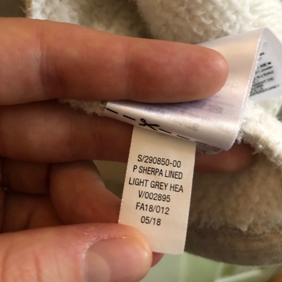Old Navy Sherpa Lined Gray Cardigan - Picture 7 of 8